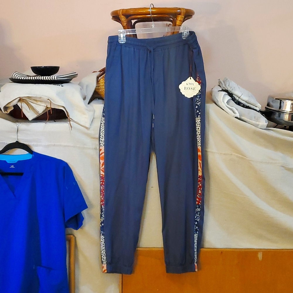 NWT Knox Rose blue cotton pants  relaxed fit, leisure ware, size L